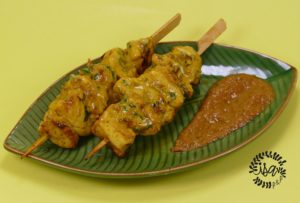 Brochettes de poulet & sauce saté