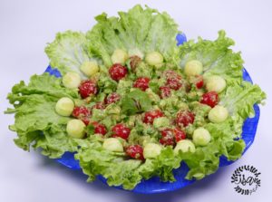 Salade avocat et tomates cerises parfumé au cumin