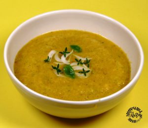 Gaspacho de courgettes au curcuma