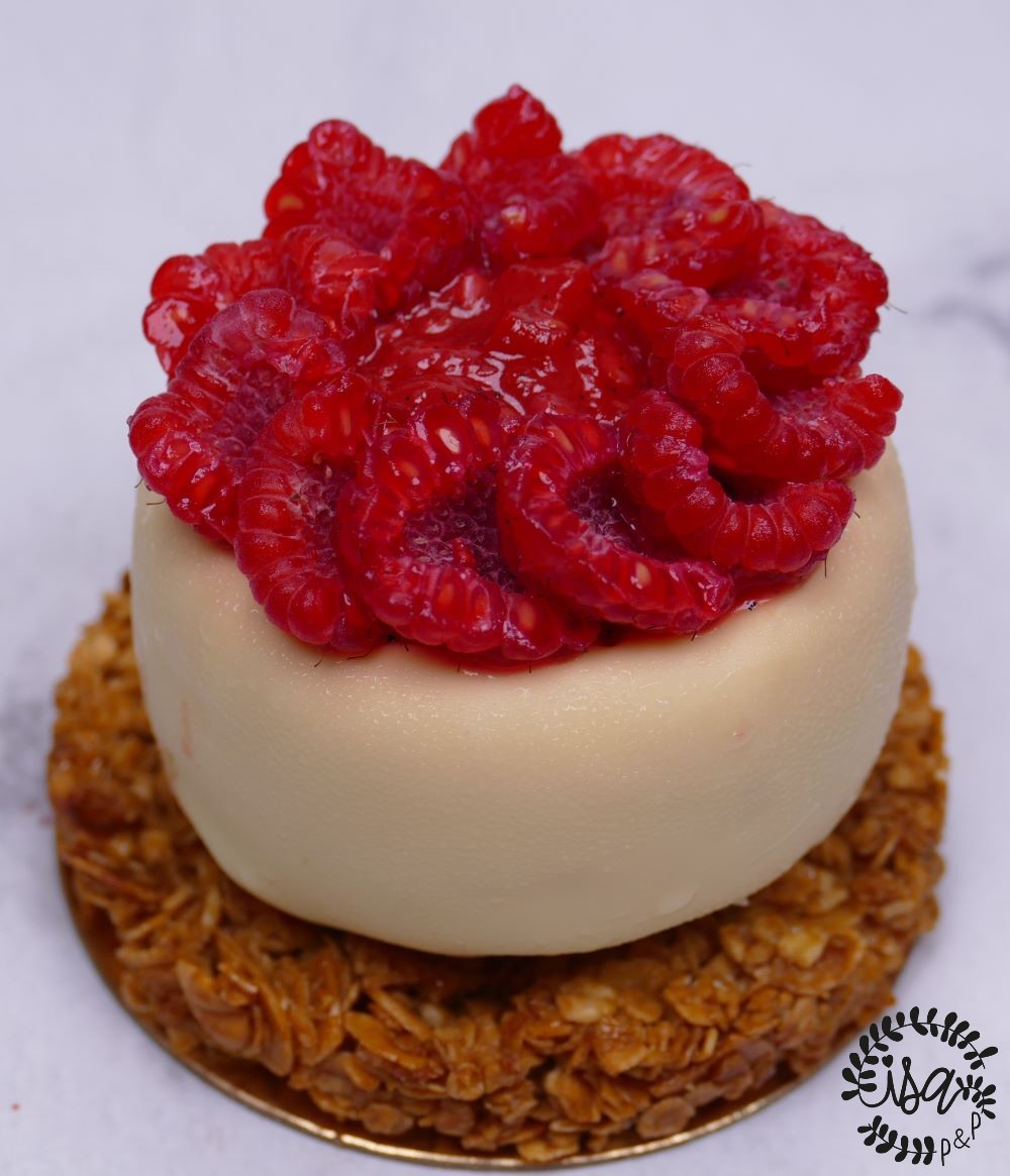 Entremets poivron-framboise