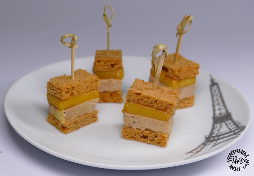 Canapé de pain d’épices, foie gras et mangue