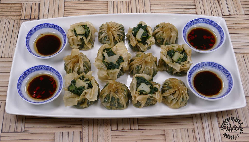 Raviolis aux épinards et châtaignes d’eau