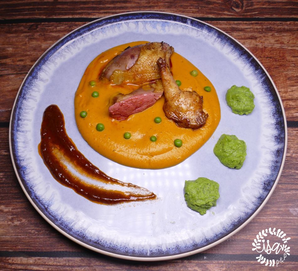 Pigeon purée de potimarron et petits pois à la menthe